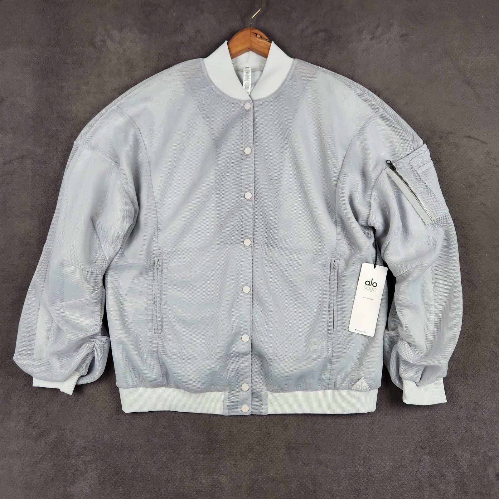 Alo Yoga Field Jacket Womens Medium Dove Grey Mesh Bomber Ruched Sleeve Snap New
